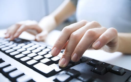 Como alterar as configurações do modo de energia no Windows 11? 1 notebook uso dedos
alterar as configurações do modo de energia