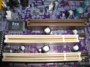 O que é AGP (Accelerated Graphics Port)? AGP