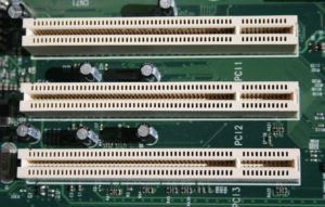 O que é PCI (Peripheral Component Interconnect)? barramento pci