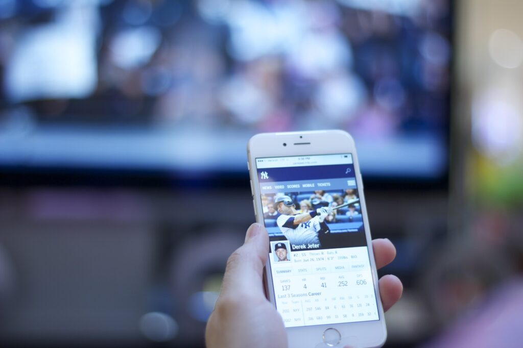 iphone smartphone mobile screen technology baseball