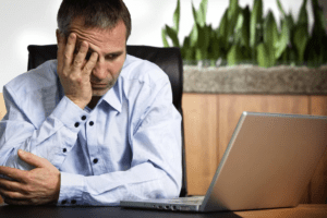 Como descobrir problemas com o carregador do notebook? Notebook Stress