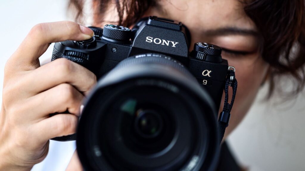 Sony camera mulher fotografia