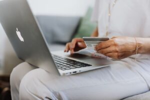 Teclas do Windows em um teclado do Mac macbook credit card