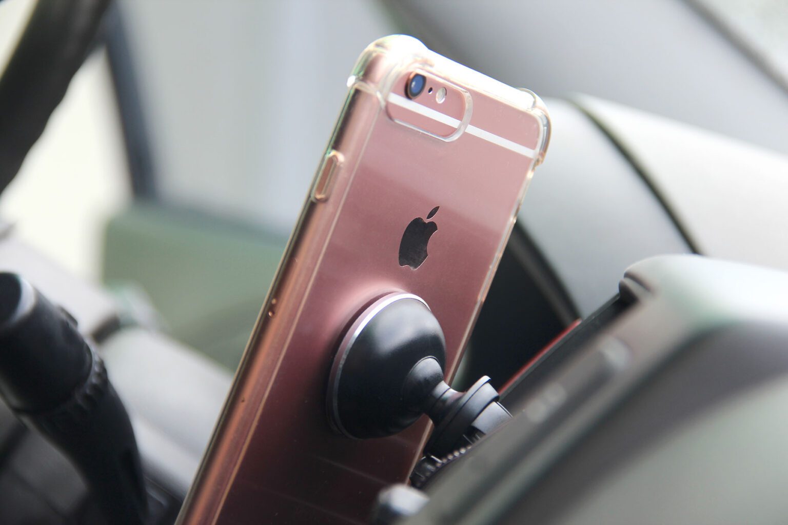 Um ímã pode realmente danificar meu smartphone ou computador? Suporte magnetico