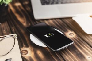 Por que o carregador de celular esquenta e como evitar explosões Carregador Celular