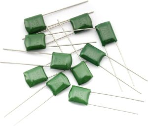 O que é um Capacitor de Poliéster (PET)?